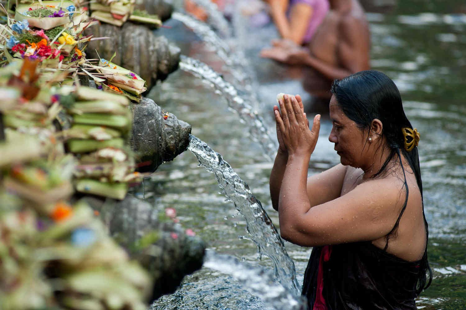 Purification to "Tirta Empul Temple"